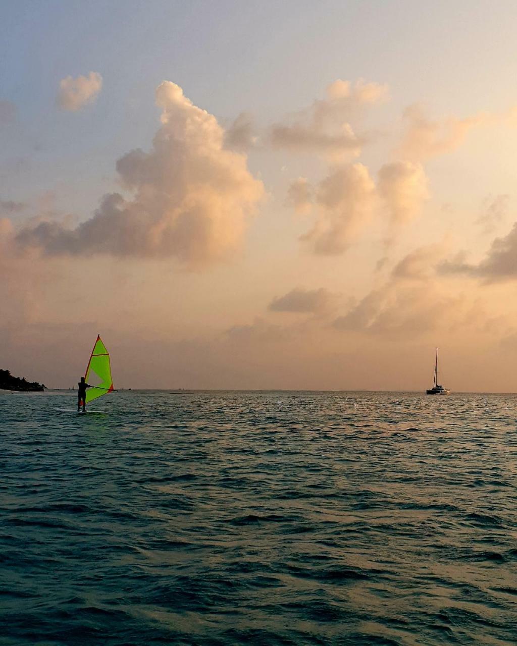 Portia Hotel & Spa Dhiffushi Eksteriør bilde
