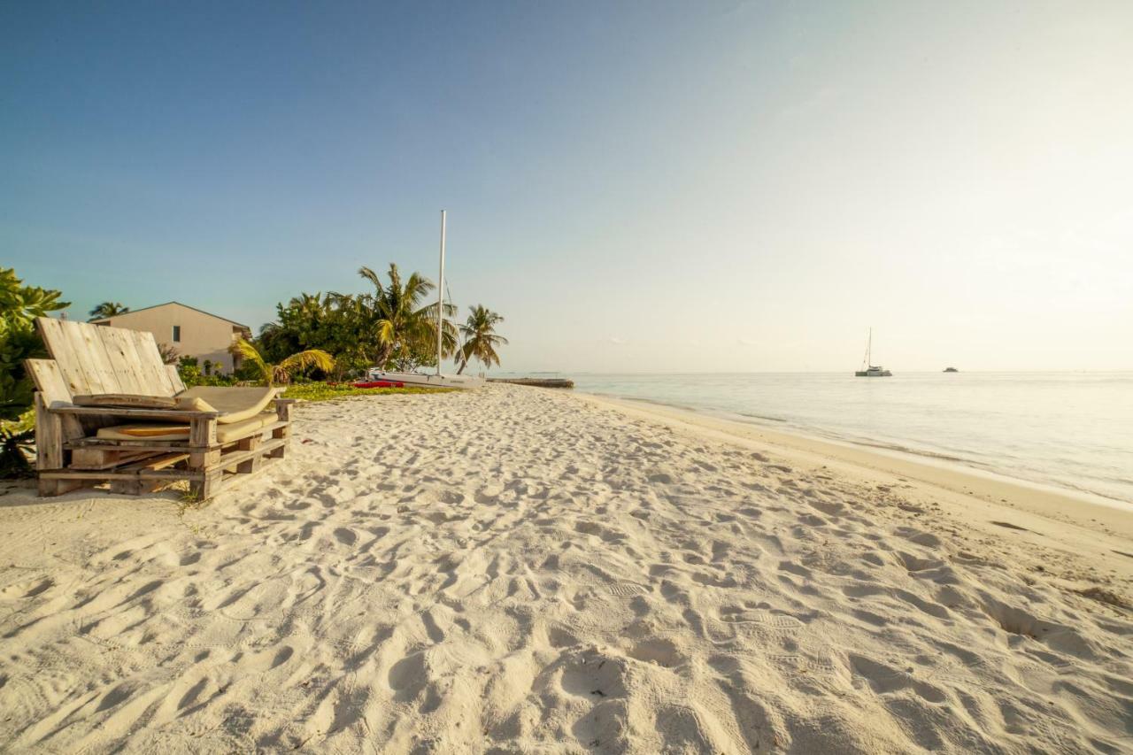 Portia Hotel & Spa Dhiffushi Eksteriør bilde